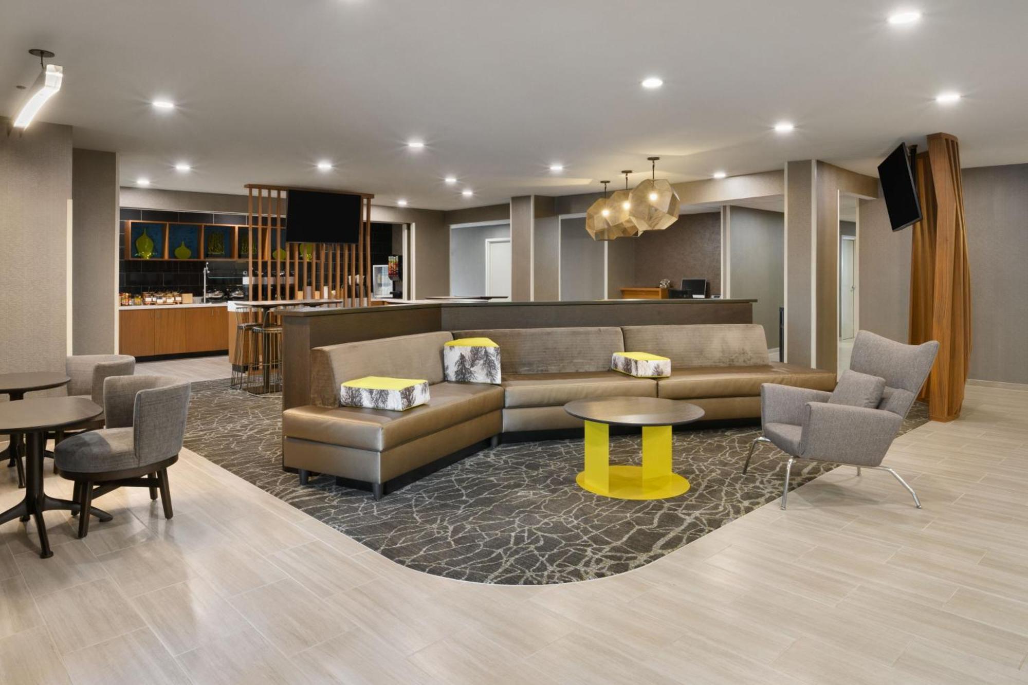 Springhill Suites Нюнан Екстериор снимка